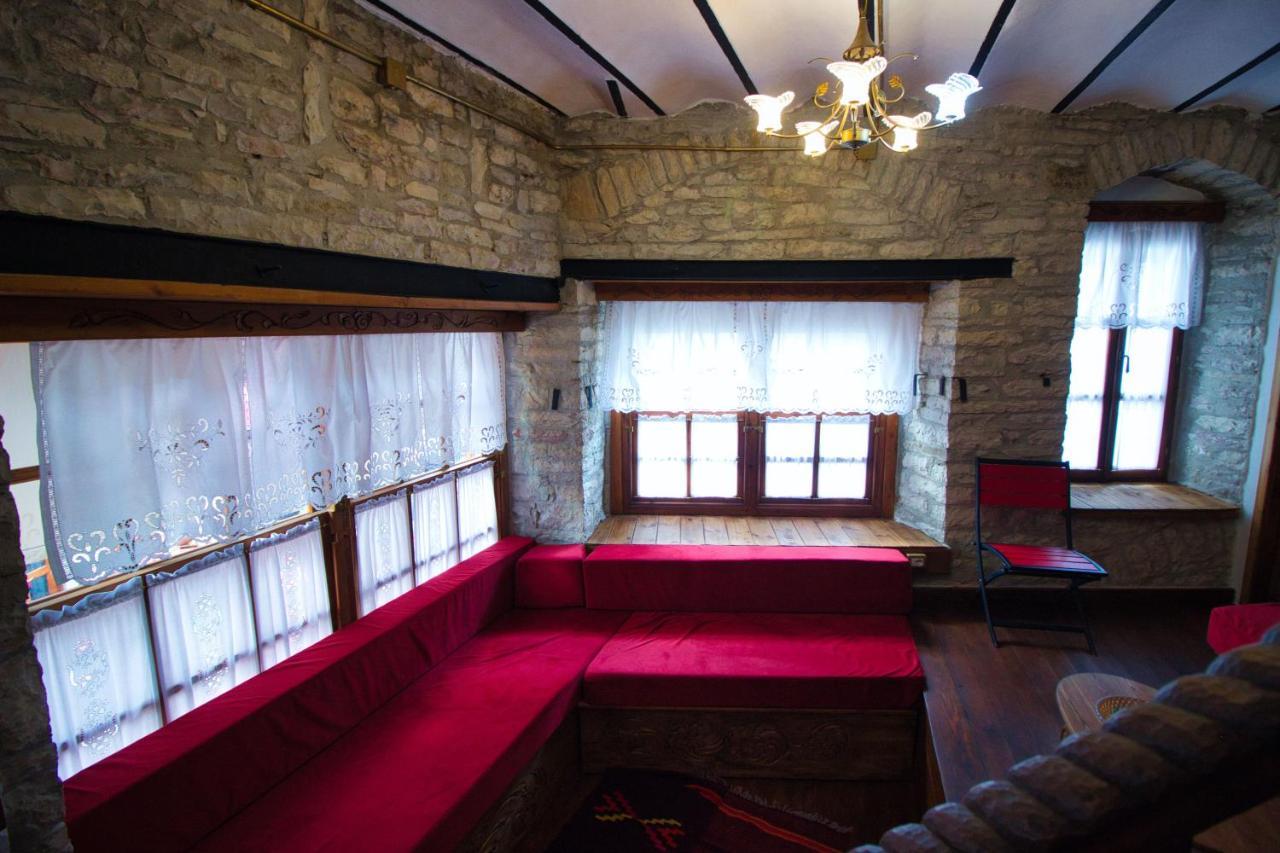 Duplex Apartment Kandile ジロカストラ エクステリア 写真